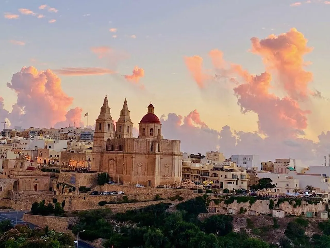 das atemberaubende Heiligtum Unserer Lieben Frau von Mellieħa in Mellieħa, Malta von Persönlichkeitsentwicklung