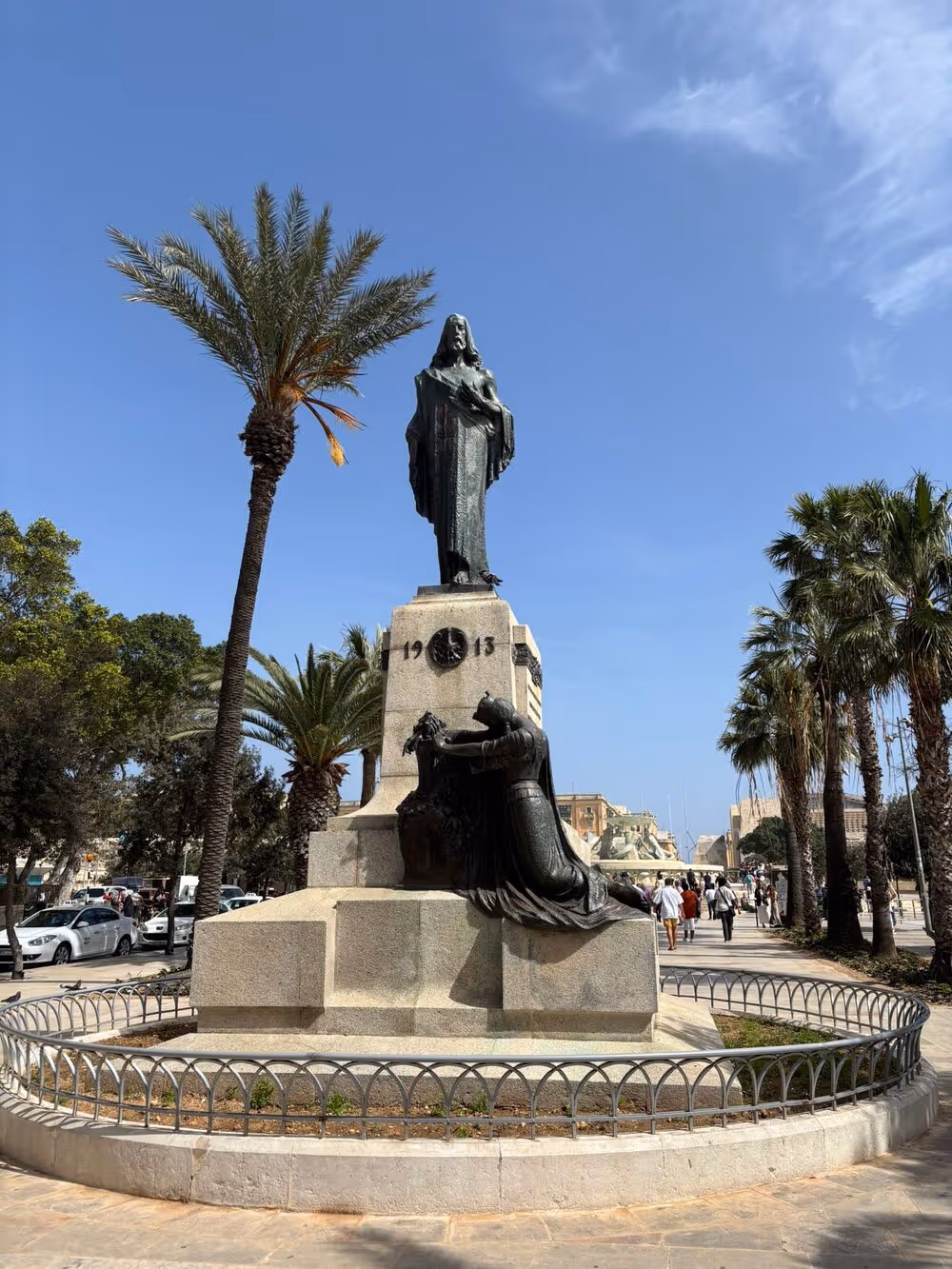 das Denkmal der Großen Belagerung in Valletta, Malta. von Persönlichkeitsentwicklung